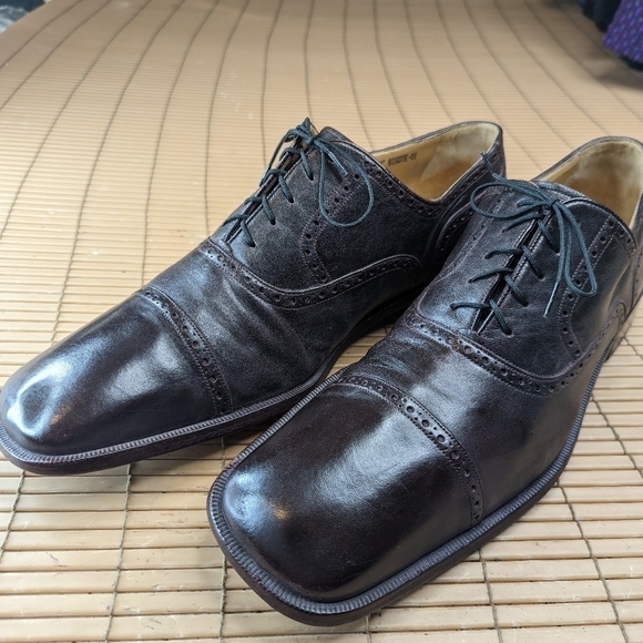 Bally \